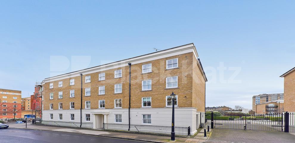 			LET, 2 Bedroom, 1 bath, 1 reception Apartment			 Portland Court Falmouth Road, Borough/London Bridge